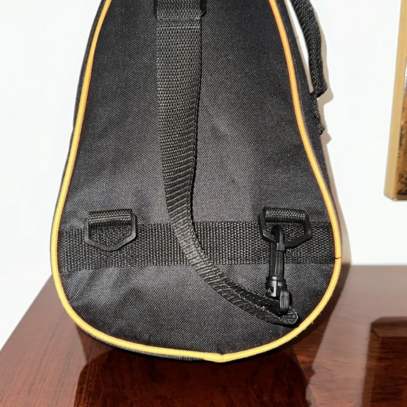 Donner *NEW* Ukulele Carrying Case with Adjustable Strap, Black - Picture 7 of 10